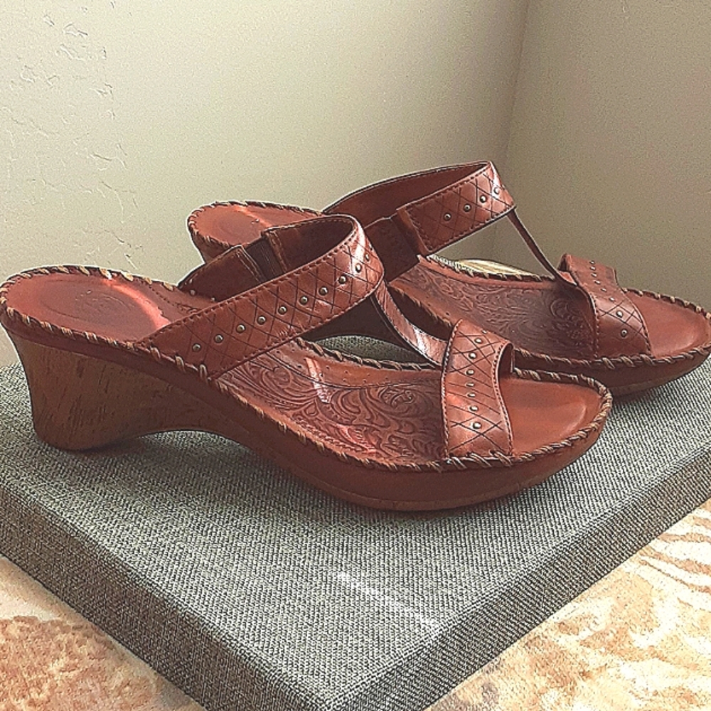 Ariat Brown Leather Embossed Wedge Sandals